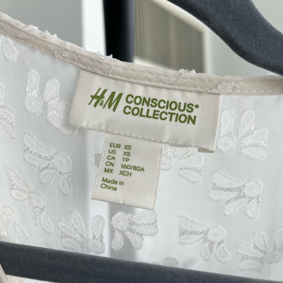 H&M Cold Shoulder Dress - Picture 4 of 4